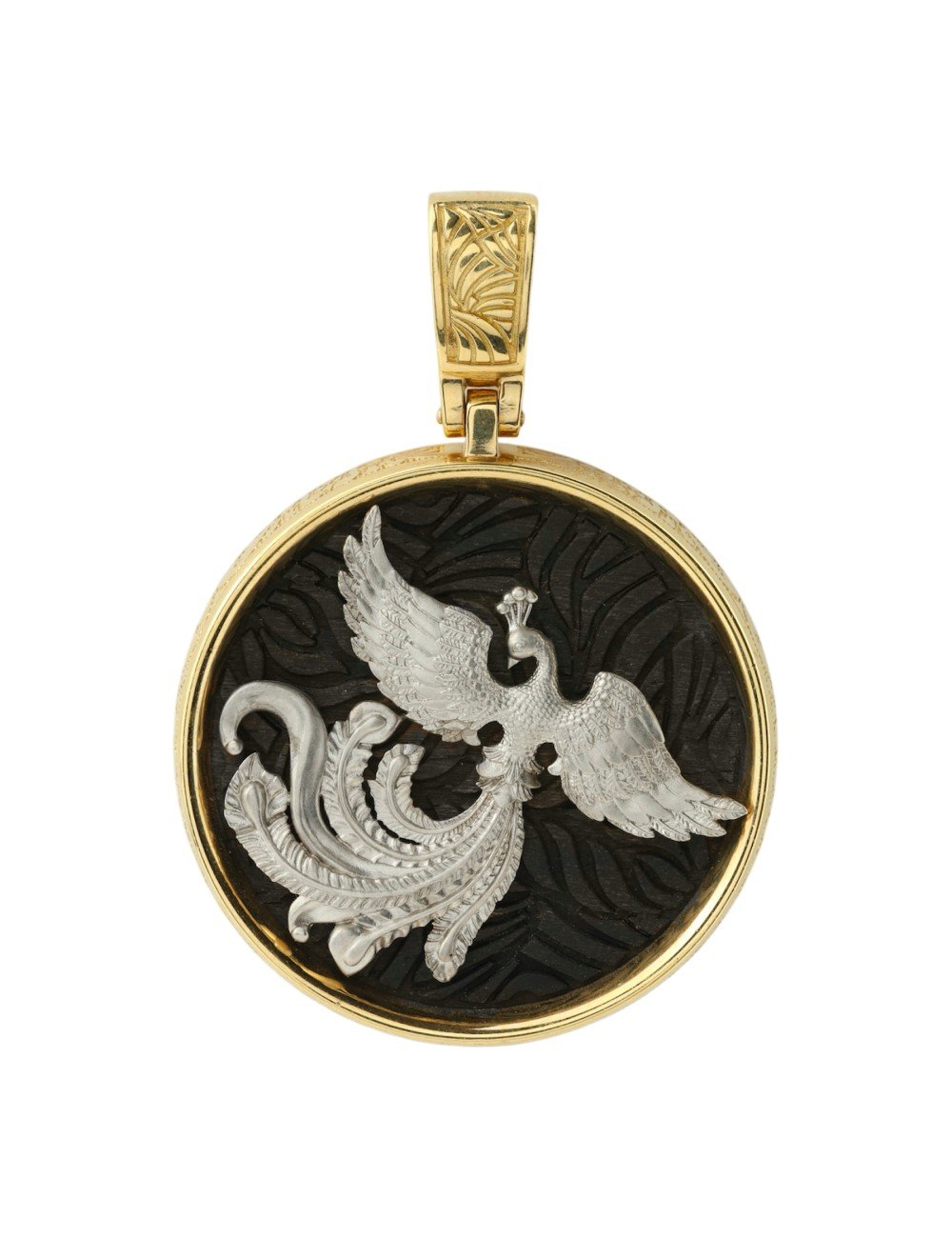 Подвеска из лимонного золота c эбеновым деревом