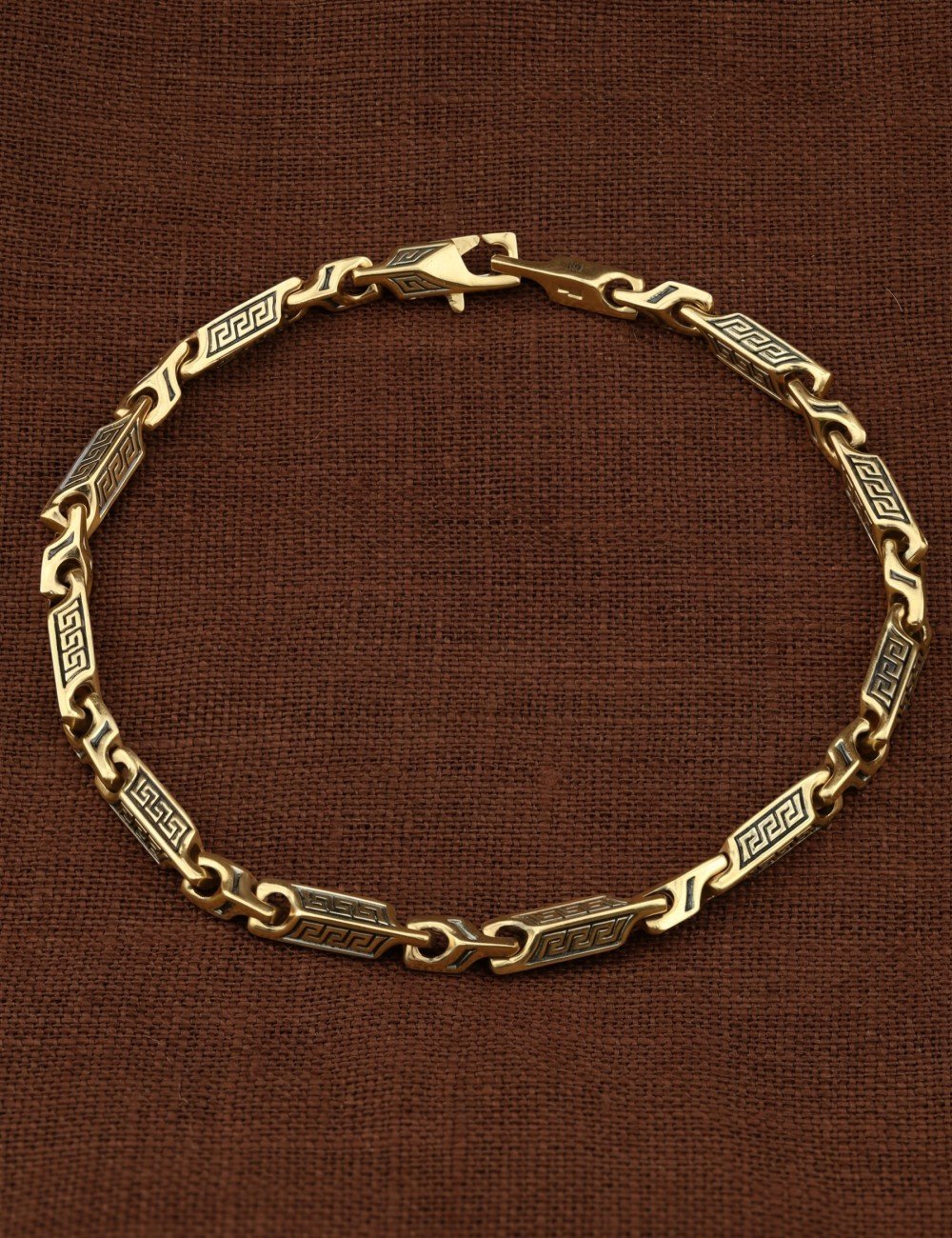 Браслет из лимонного золота