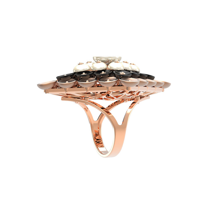 Кольцо из красного золота 585 пробы c ониксом и перламутром