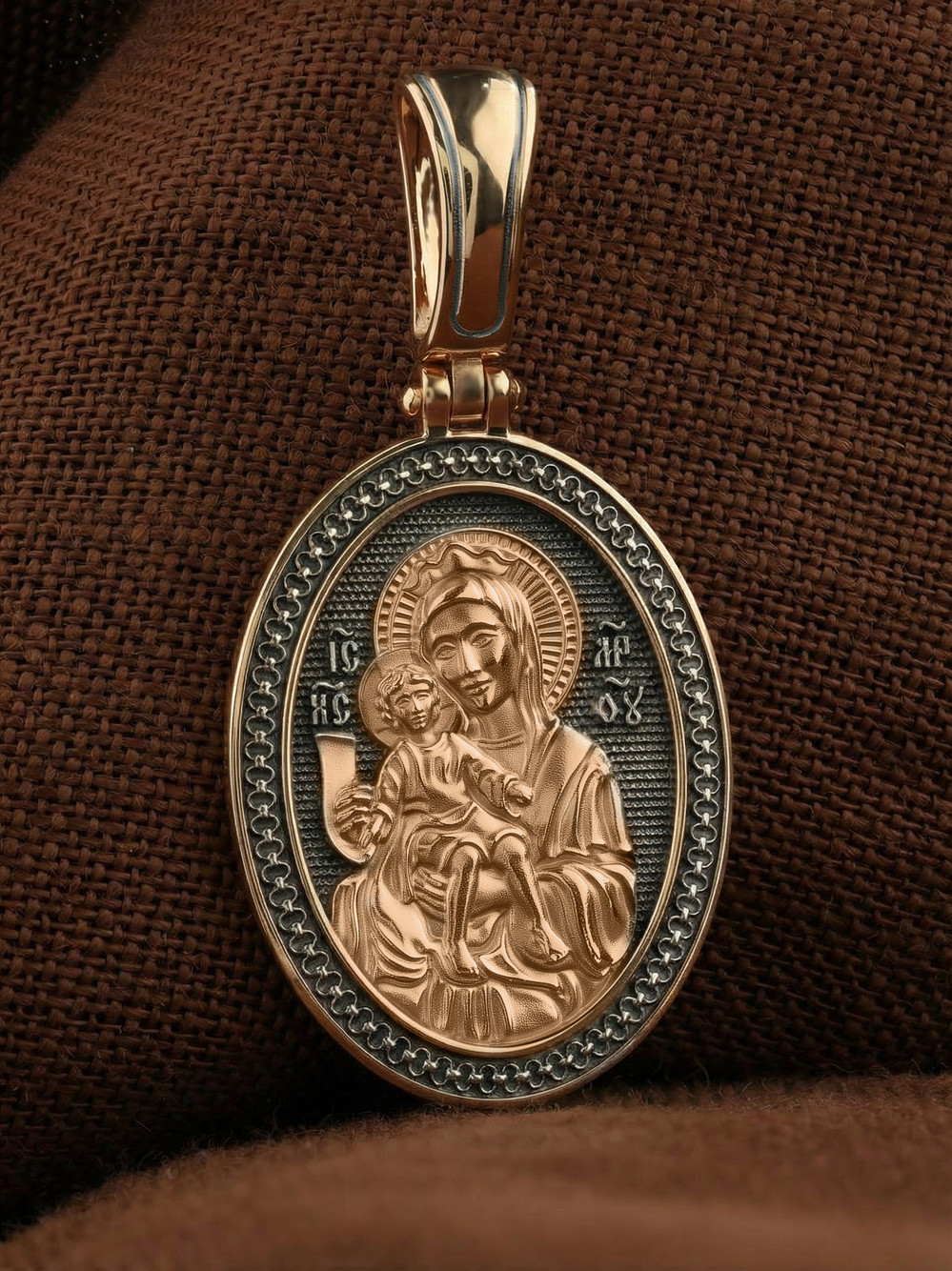 Нательная икона из красного золота 585 пробы
