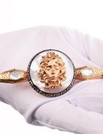 Браслет из золота c эмалью и перламутром