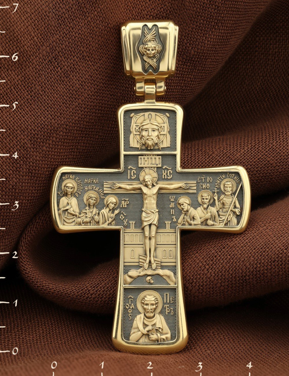 Крест из лимонного золота