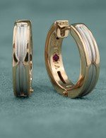 Серьги из золота c рубином