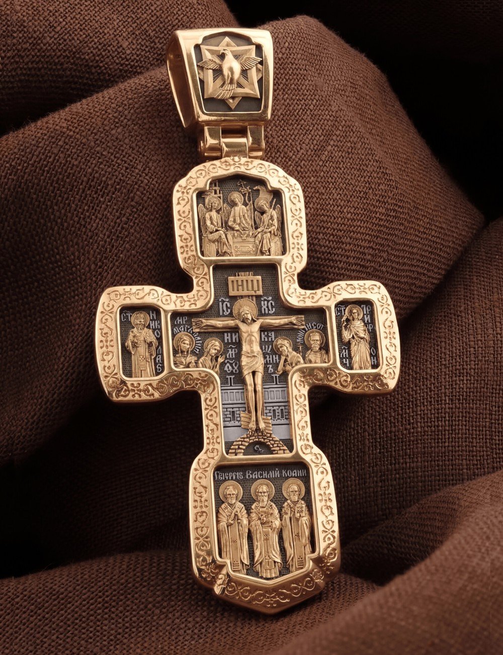 Крест из золота