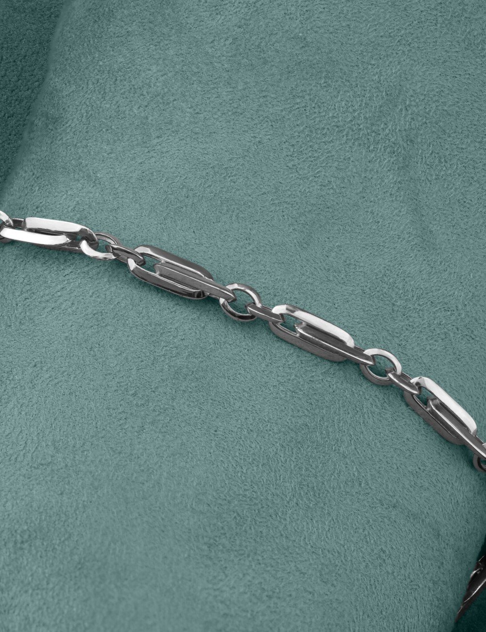 Браслет из белого золота