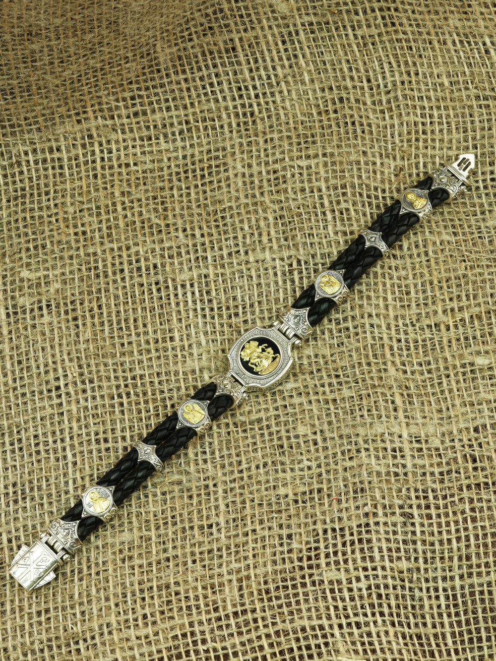 Браслет из серебра 925 пробы и золота 750 пробы c кожаным шнурком и ониксом