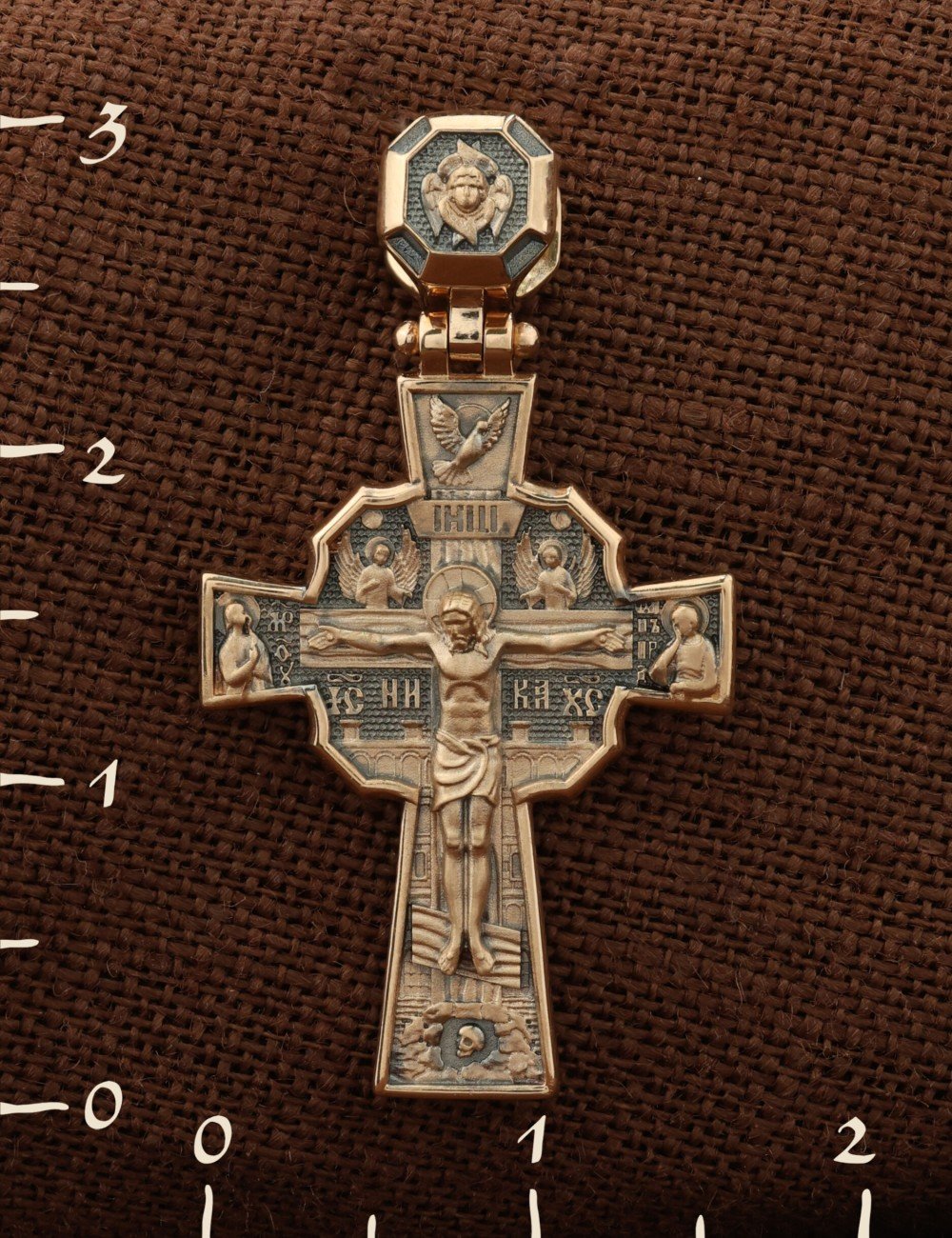 Крест из золота