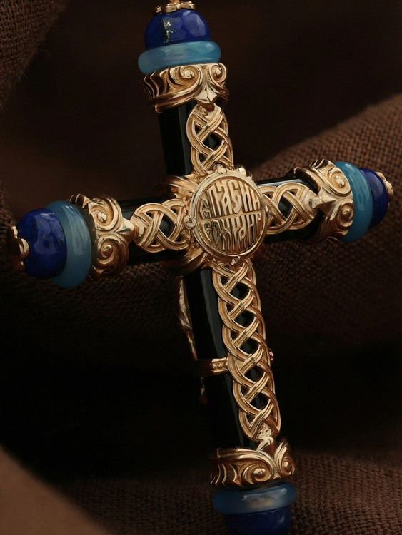 Крест из красного золота 585 пробы c ониксом, агатом и лазуритом