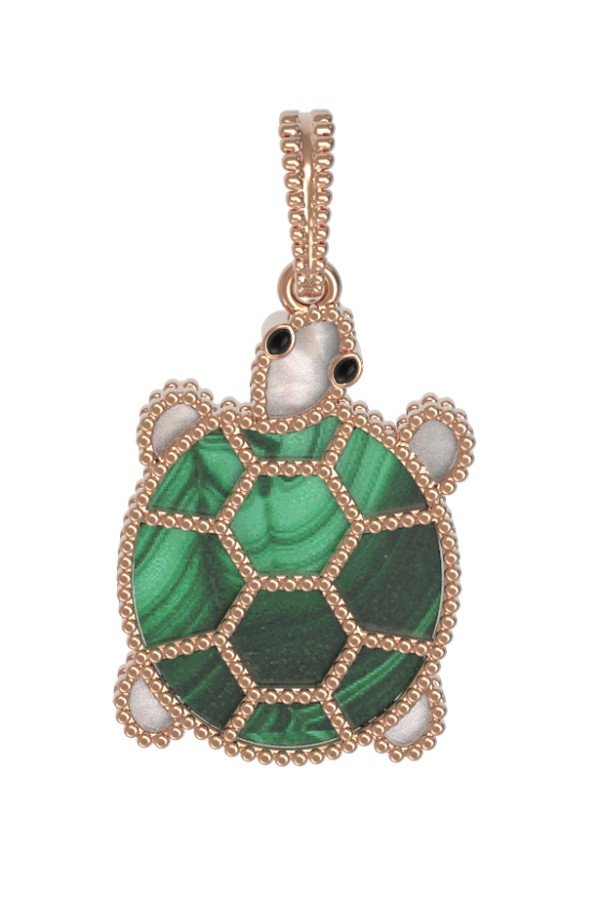 Подвеска из золота c эмалью, малахитом и перламутром