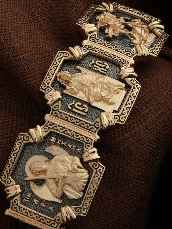 Браслет из красного золота 585 пробы c шнурком