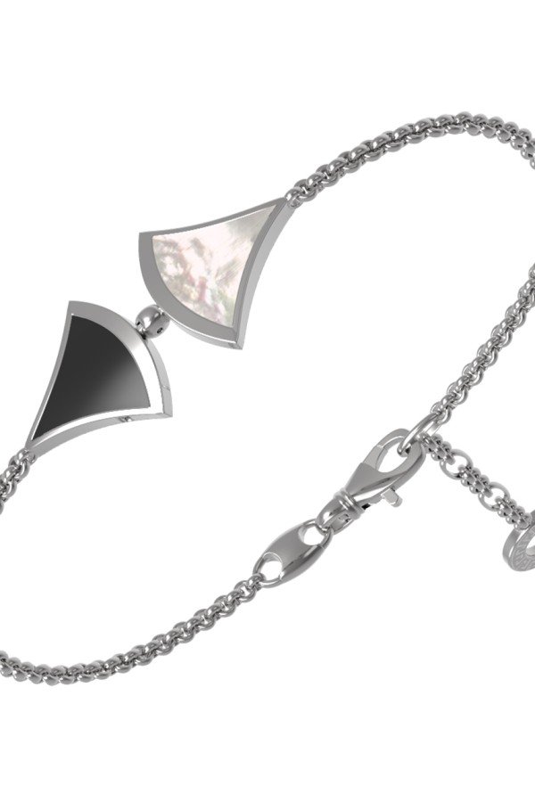 Браслет из белого золота c ониксом и перламутром