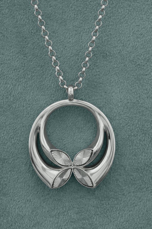 Колье из белого золота