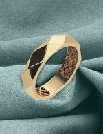 Кольцо из золота