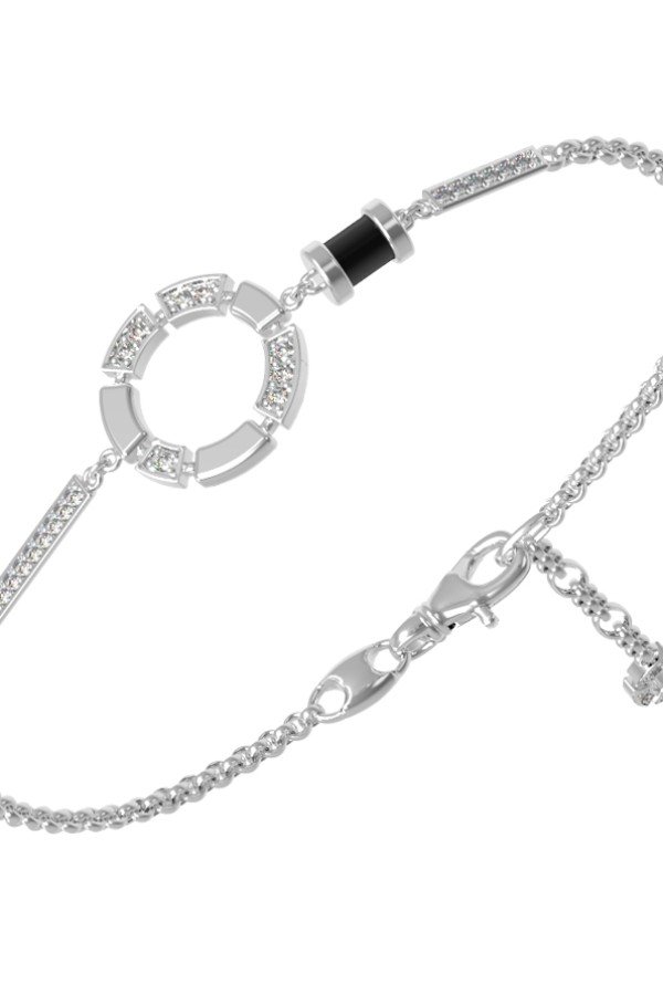 Браслет из белого золота c бриллиантами и ониксом