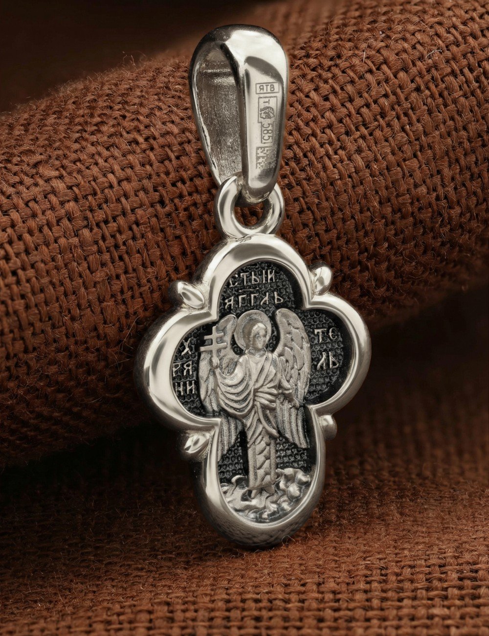 Крест из белого золота