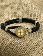 Браслет из серебра и золота c шёлковым шнурком