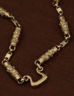 Цепь из лимонного золота c эмалью и бивнем мамонта