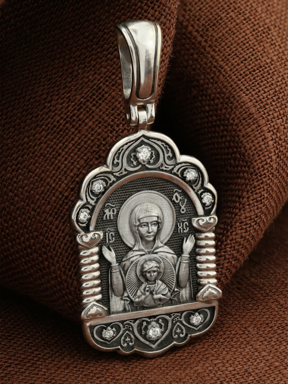 Нательная икона из белого золота 585 пробы c бриллиантами