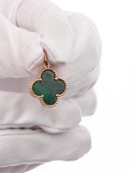 Подвеска из золота c малахитом