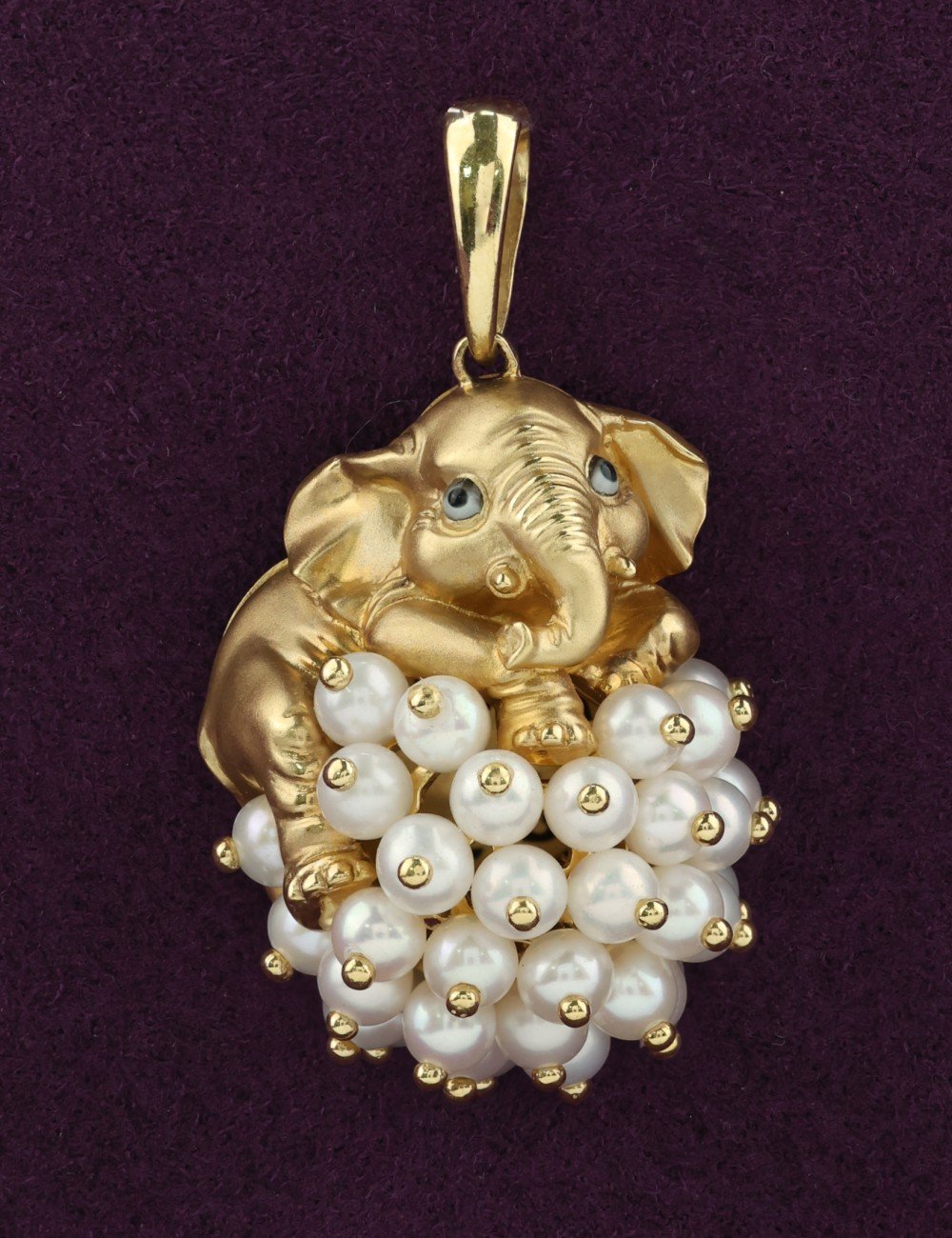 Подвеска из лимонного золота c эмалью и жемчугом