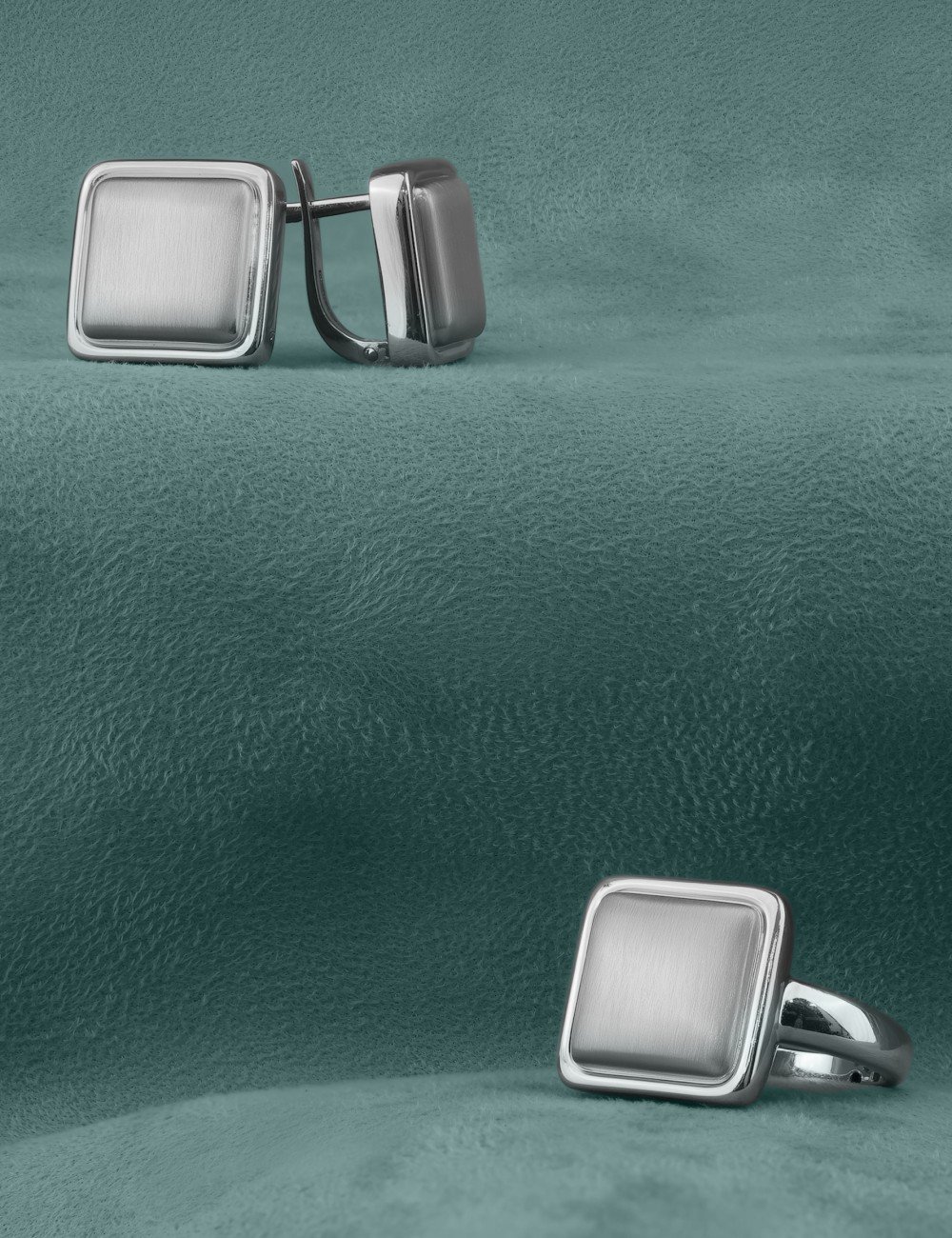 Кольцо из белого золота