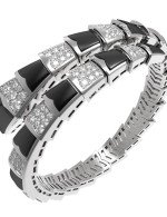Браслет из белого золота c бриллиантами и ониксом