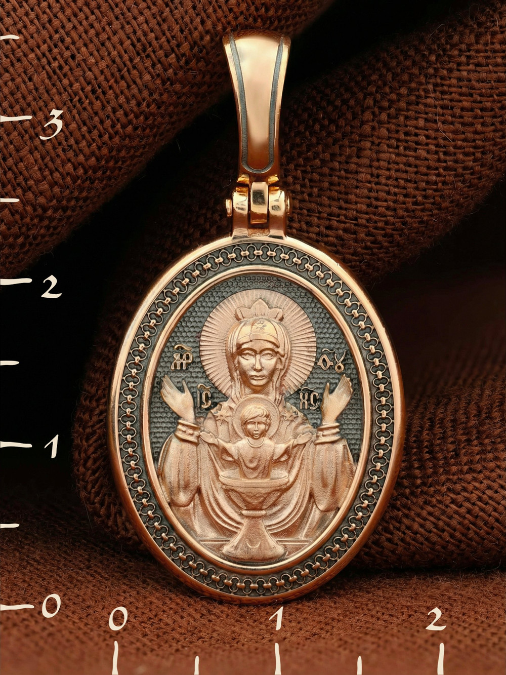 Нательная икона из красного золота 585 пробы