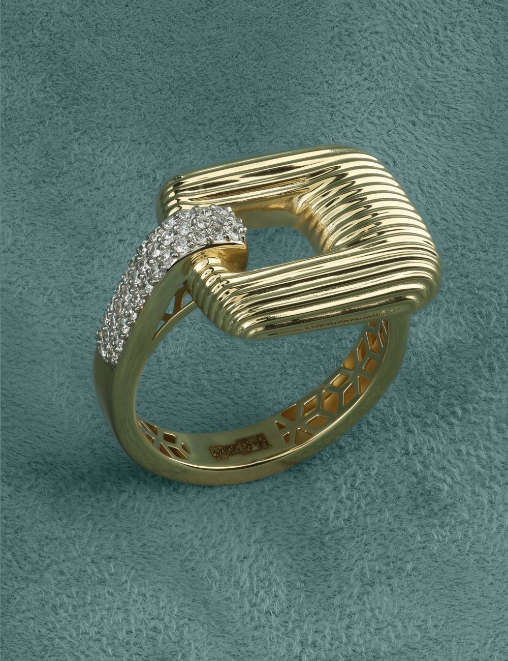 Кольцо из лимонного золота c бриллиантами