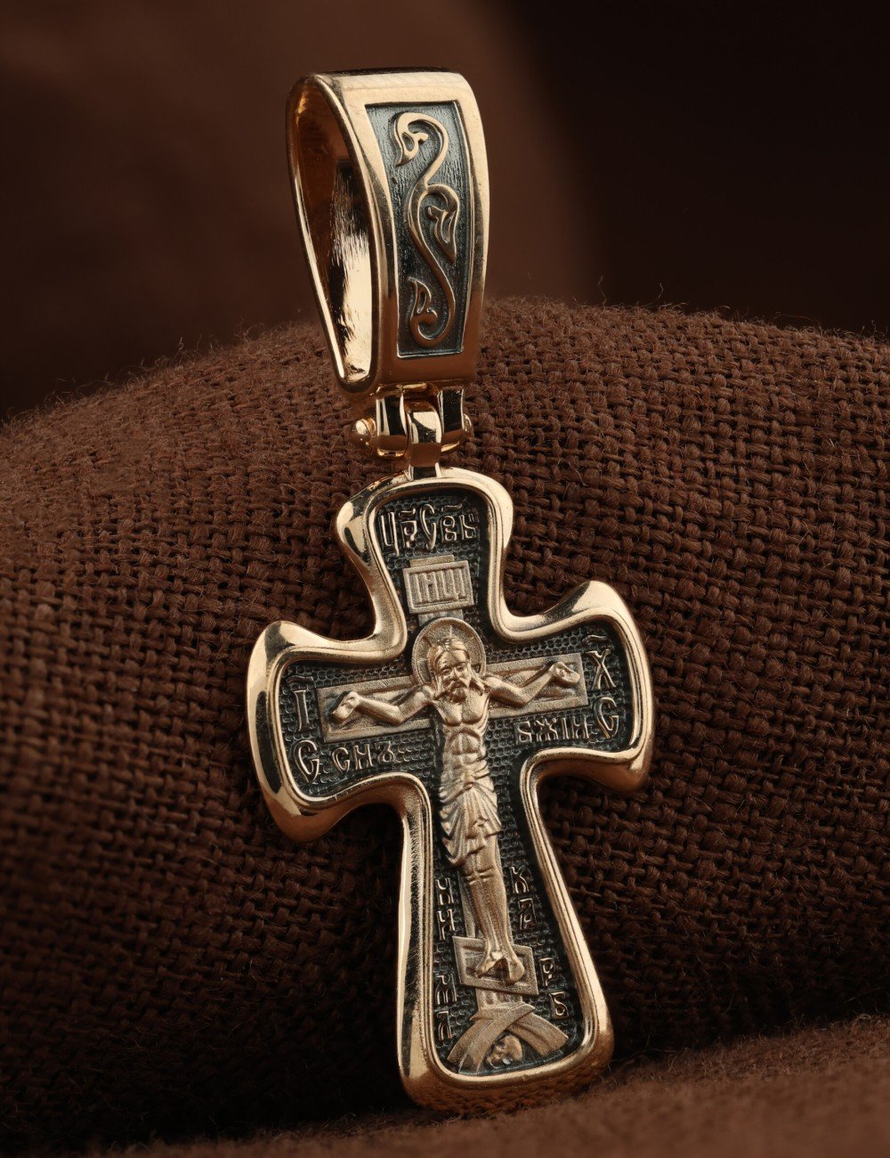 Крест из золота