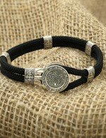 Браслет из серебра и золота c шёлковым шнурком