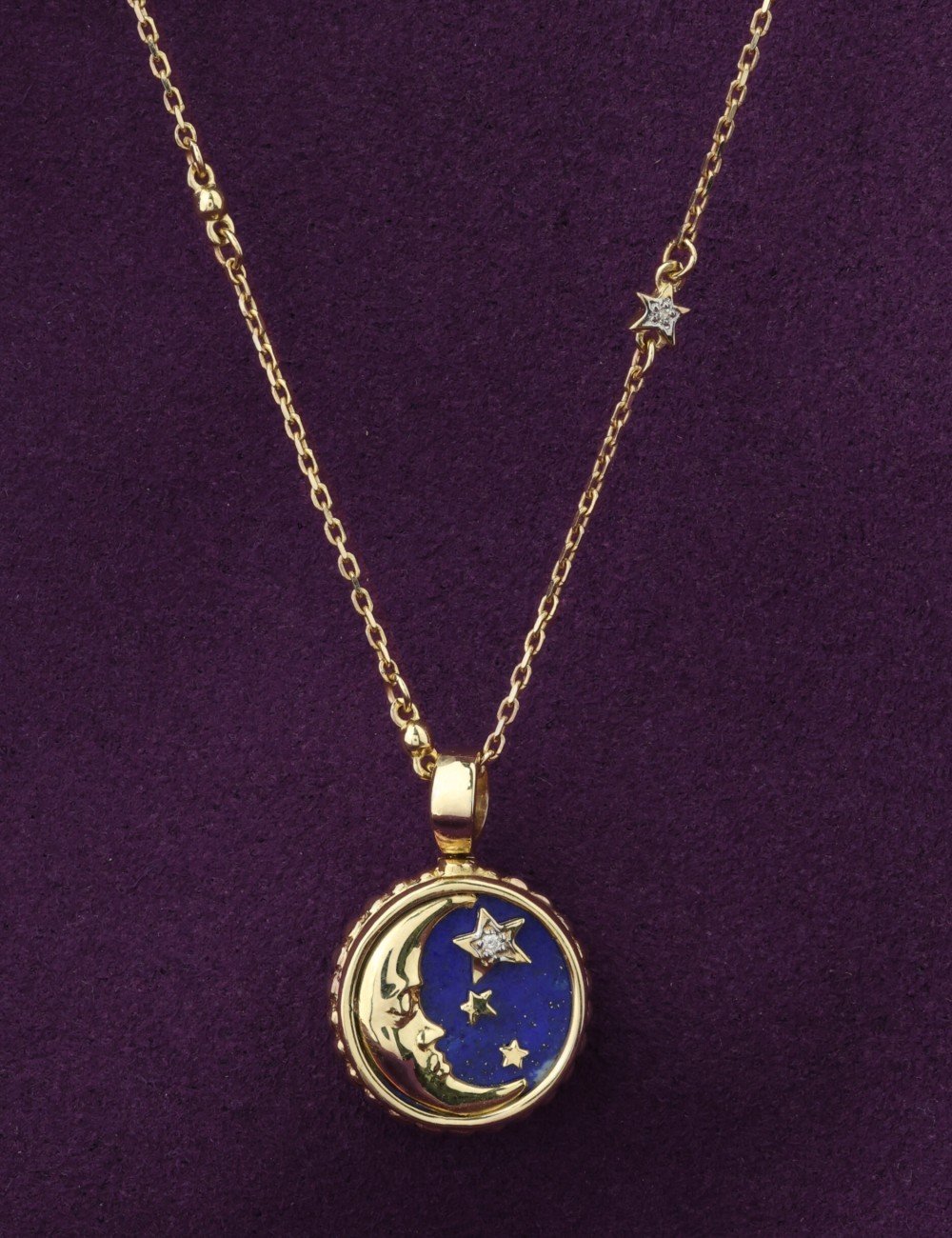 Колье из лимонного золота c бриллиантами, лазуритом и перламутром