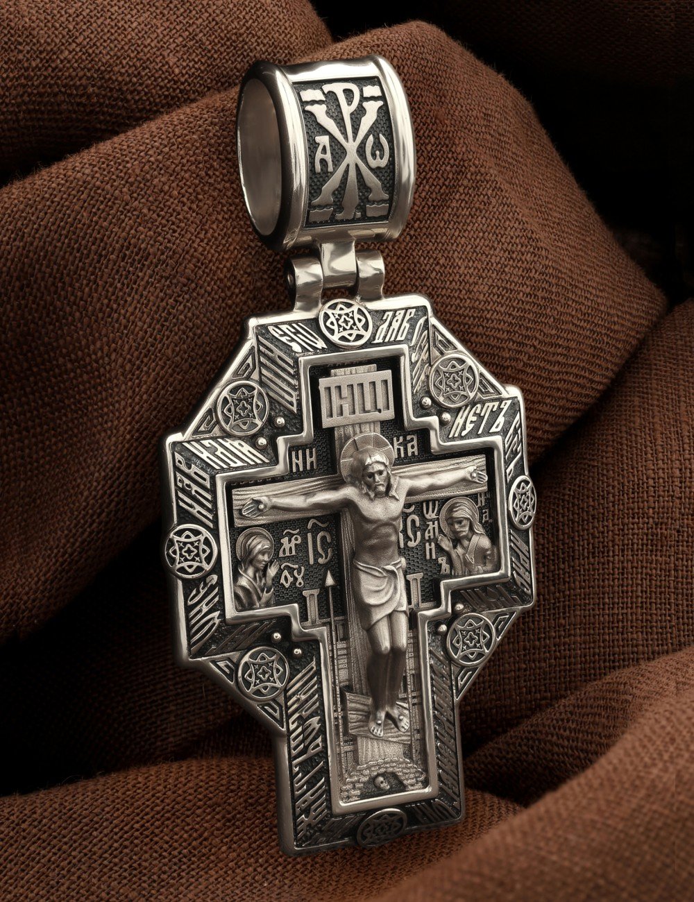 Крест из белого золота