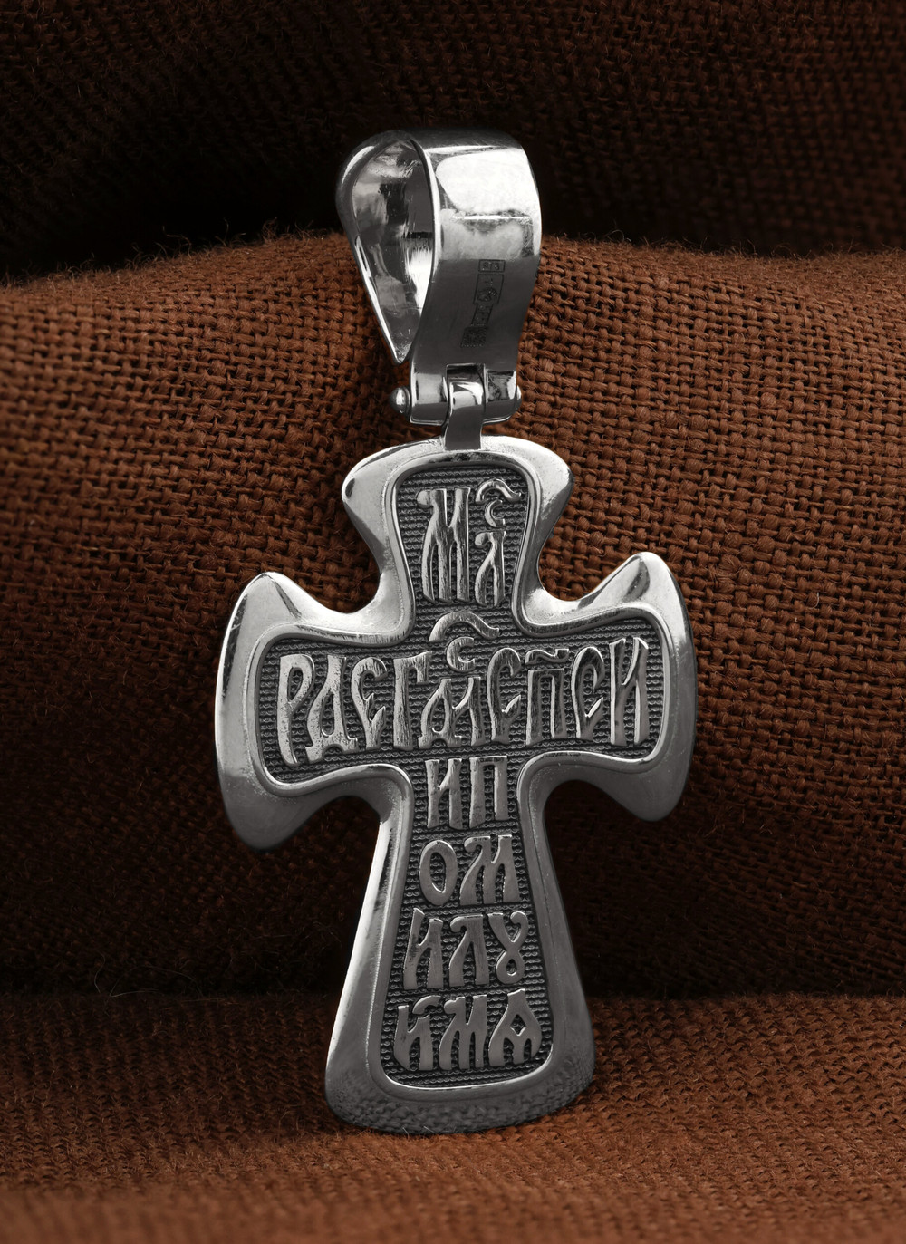 Крест из белого золота 585 пробы