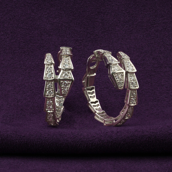 Серьги из белого золота 585 пробы c бриллиантами