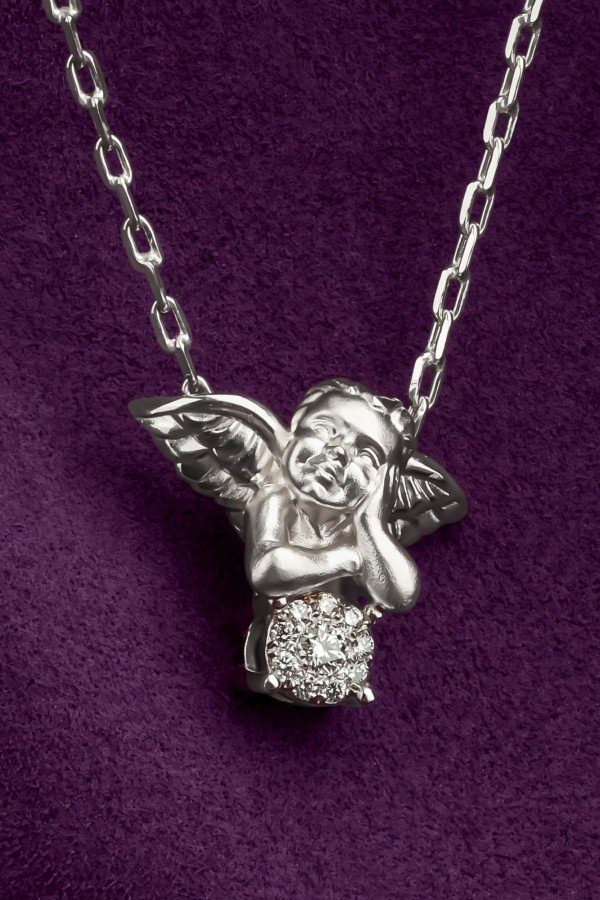 Колье из белого золота c бриллиантами