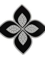 Кольцо из белого золота c бриллиантами и ониксом