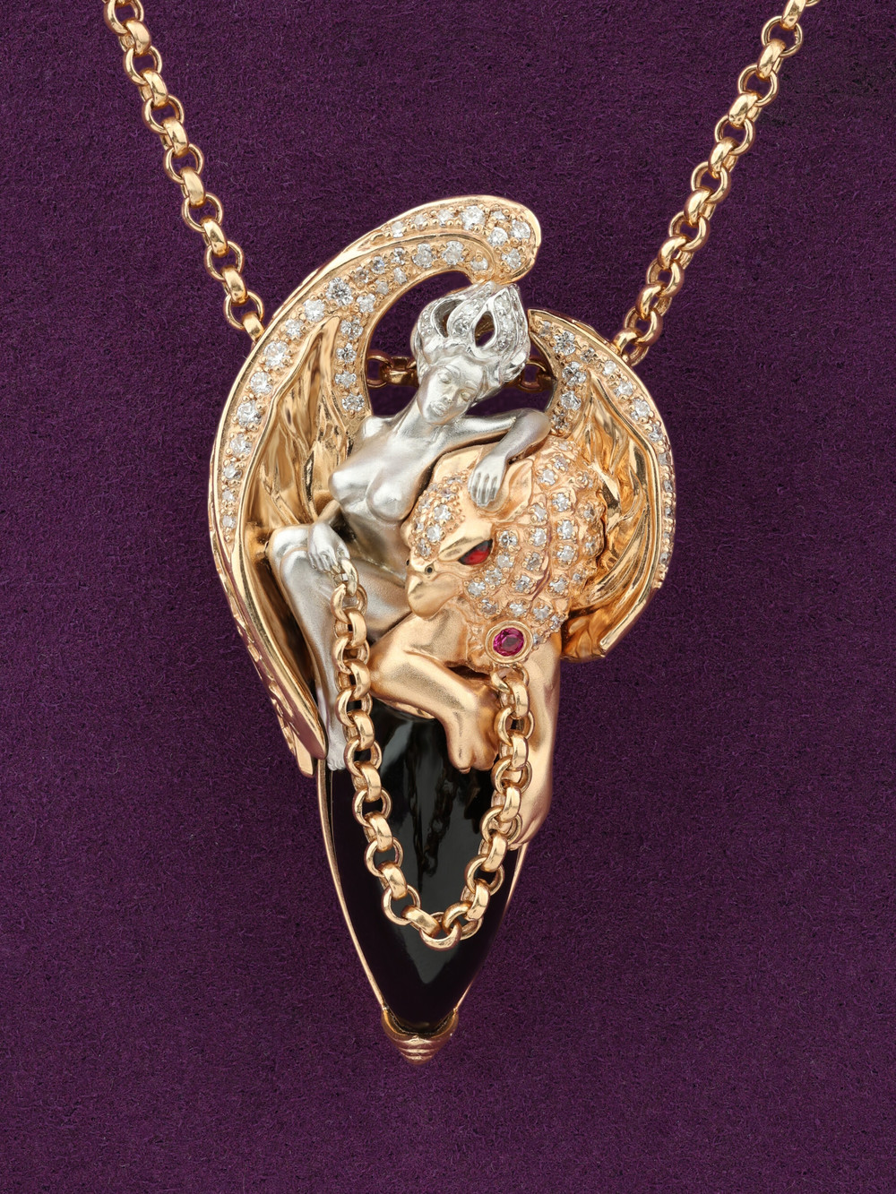 Колье из красного золота 585 пробы c эмалью, бриллиантами, рубином, ониксом и рубином