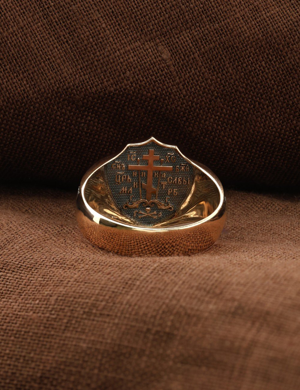 Кольцо из золота