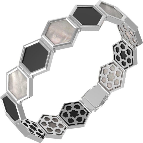 Браслет из белого золота c ониксом и перламутром