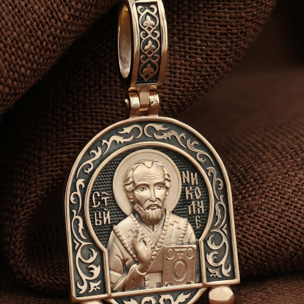Нательная икона из красного золота 585 пробы