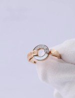 Кольцо из золота 585 пробы c бриллиантами и перламутром