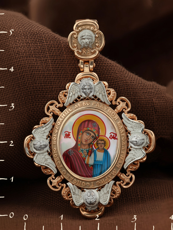 Нательная икона из красного золота 585 пробы c эмалью и перламутром