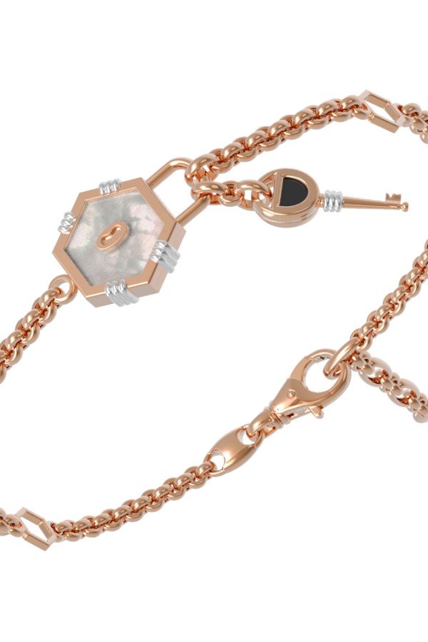 Браслет из золота c ониксом и перламутром