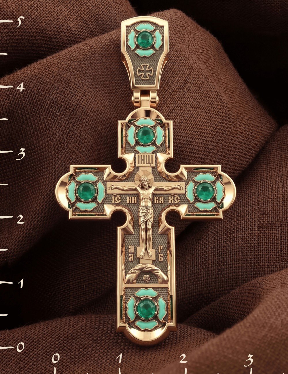 Крест из золота c эмалью и хризопразом