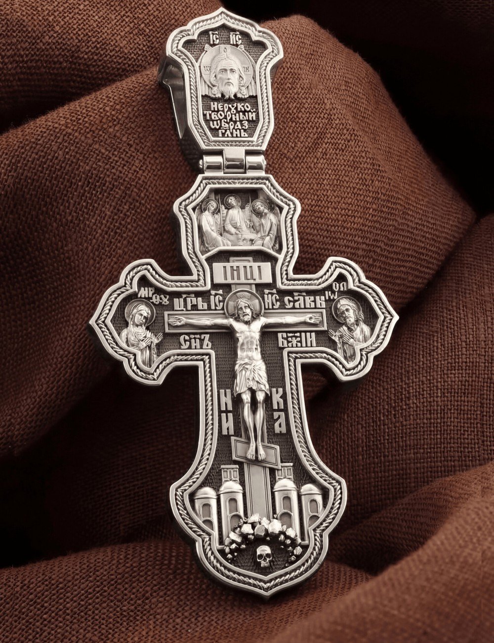 Крест из белого золота