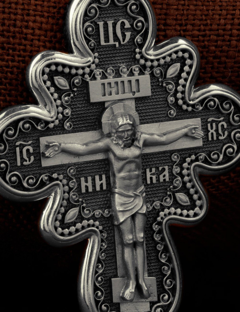 Крест из белого золота