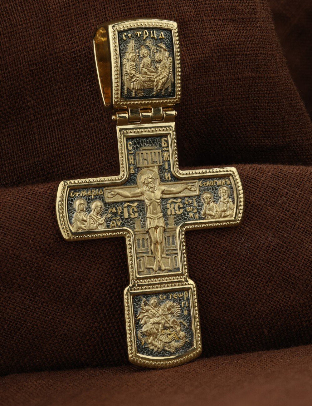 Крест из лимонного золота