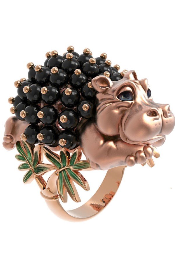 Кольцо из золота c эмалью и ониксом