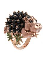 Кольцо из золота c эмалью и ониксом