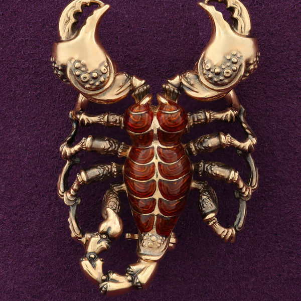 Брошь-подвеска из красного золота 585 пробы c эмалью